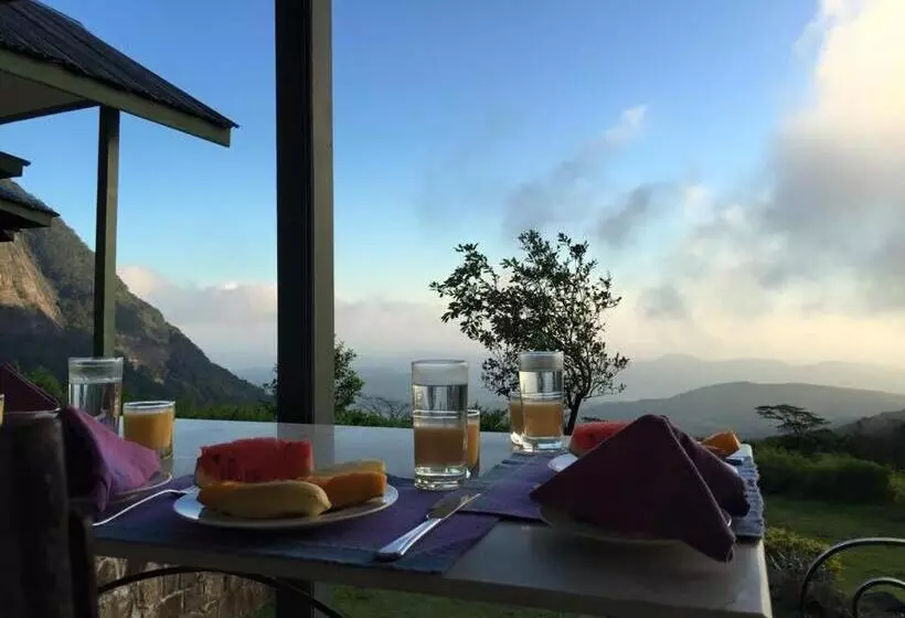 ホテル Sir Johns Bungalow