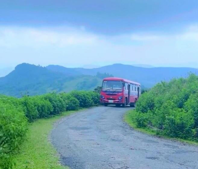 Отель Sir Johns Bungalow