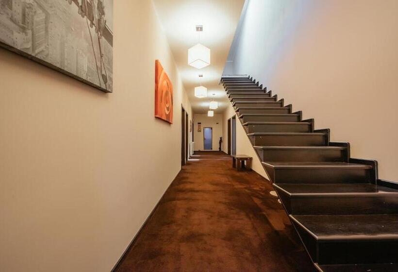 Пансион C Guest House