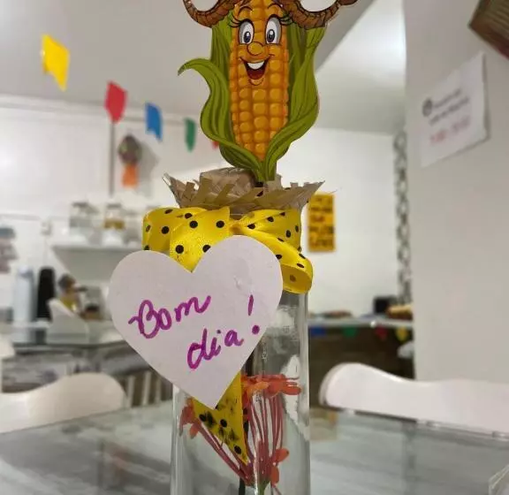ペンション Pousada Girassol