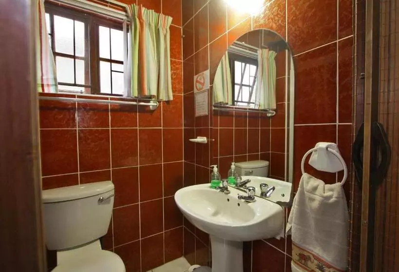 Majatalo Xanadu Guest House