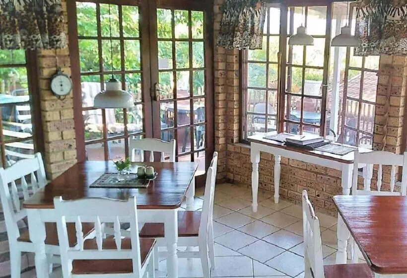 Majatalo Xanadu Guest House