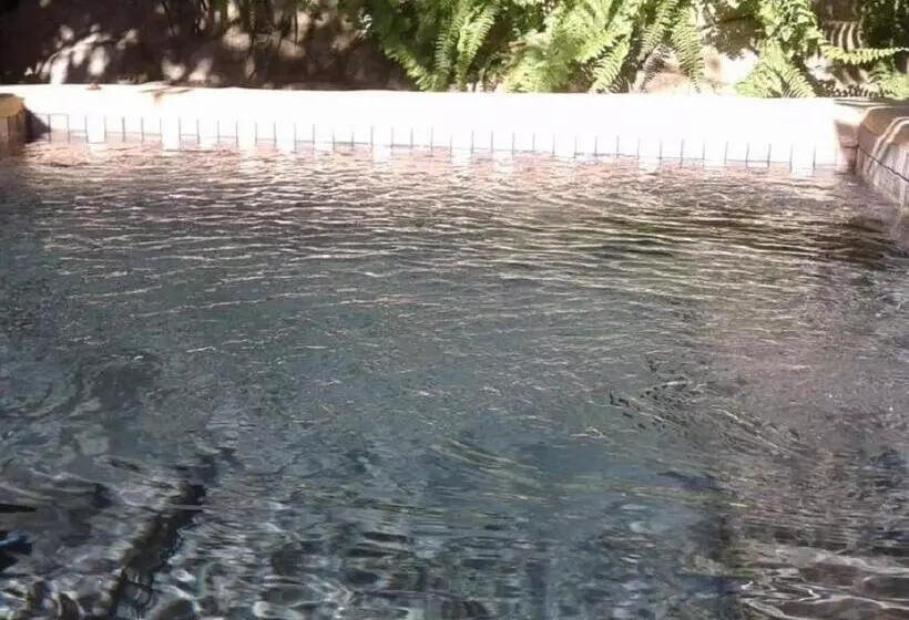 Majatalo Xanadu Guest House