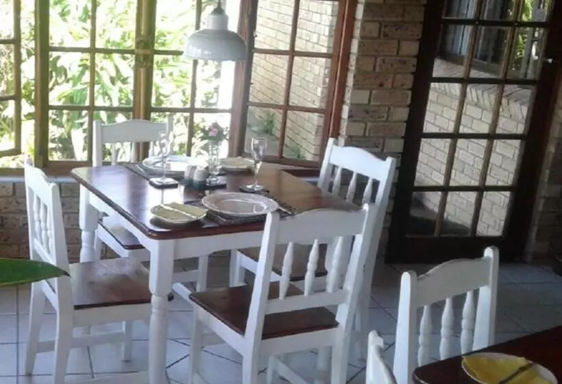 Majatalo Xanadu Guest House