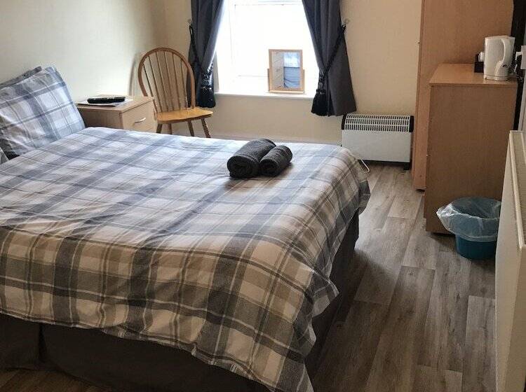 فندق صغير Black Bull Inn