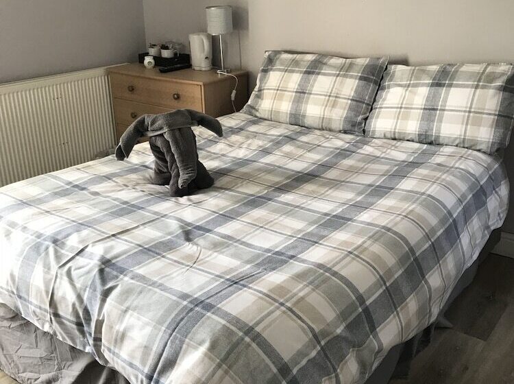 فندق صغير Black Bull Inn