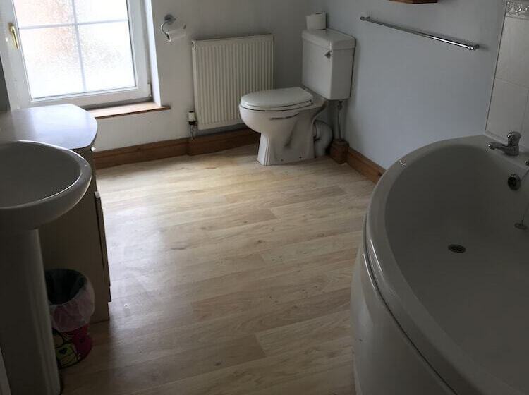 فندق صغير Black Bull Inn