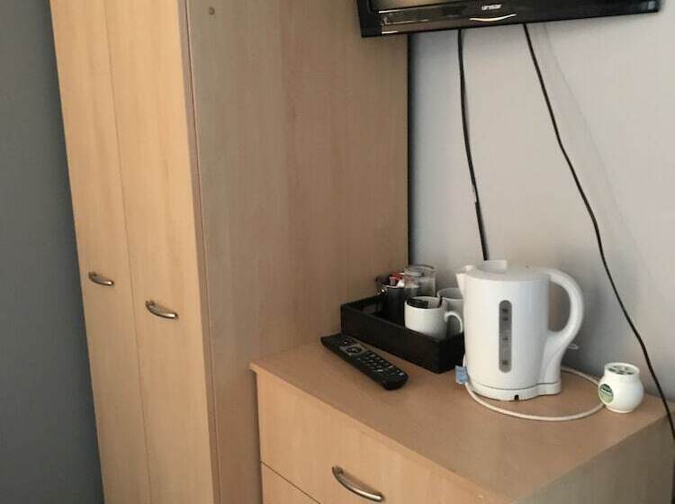 فندق صغير Black Bull Inn