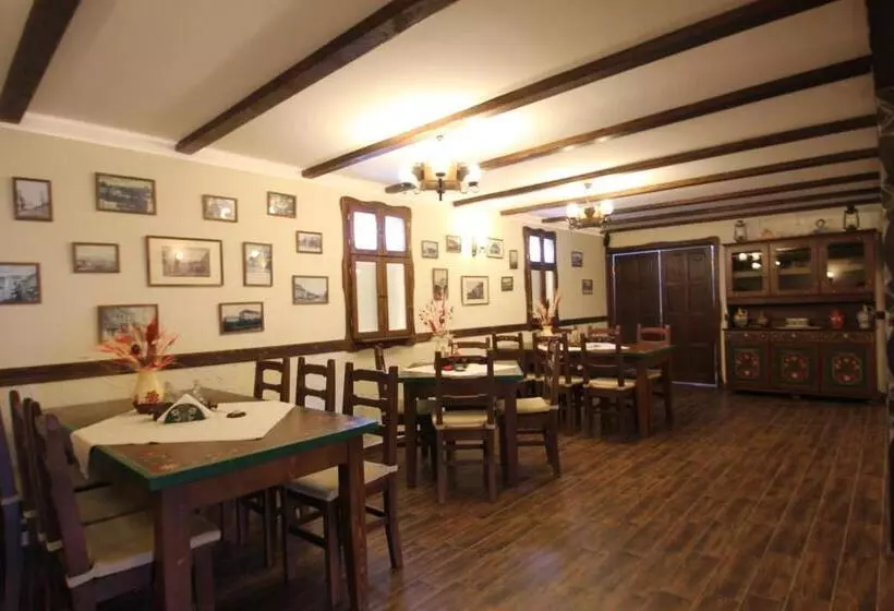 Retkeilymaja Három Székely Fogadó