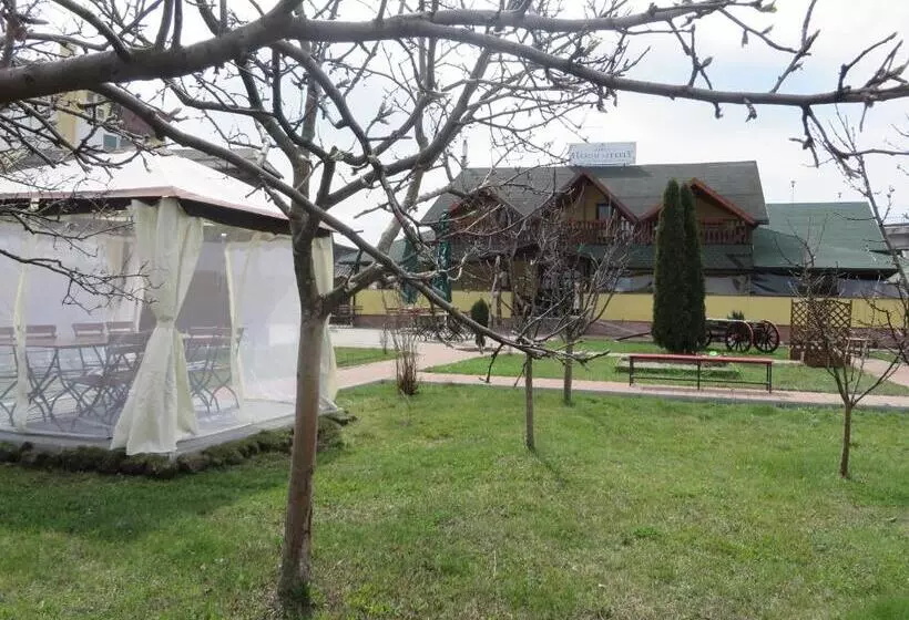 Retkeilymaja Három Székely Fogadó