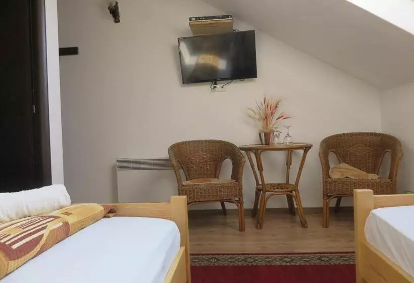 Retkeilymaja Három Székely Fogadó