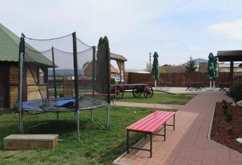 Retkeilymaja Három Székely Fogadó