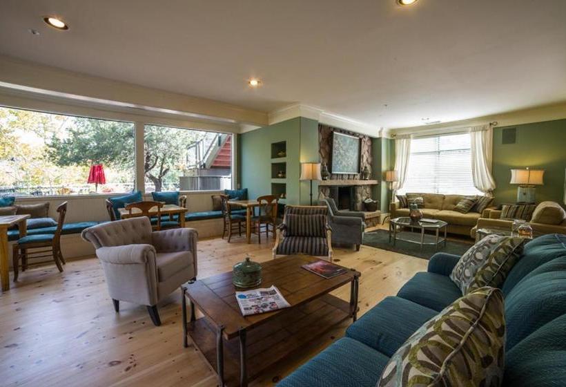 فندق صغير The Inn Above Oak Creek