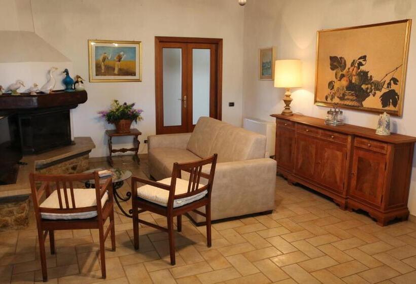 호텔 Agriturismo La Fonte Di Vivalda