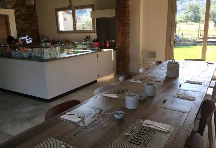 ホテル Agriturismo Quattro Pini