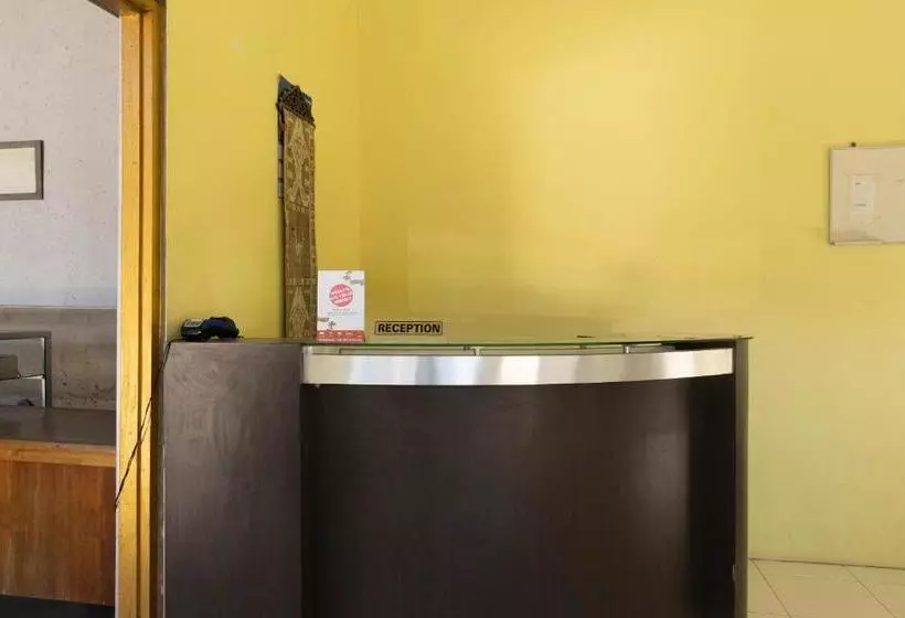 Hotelli Oyo 1359 Evergreen Residence