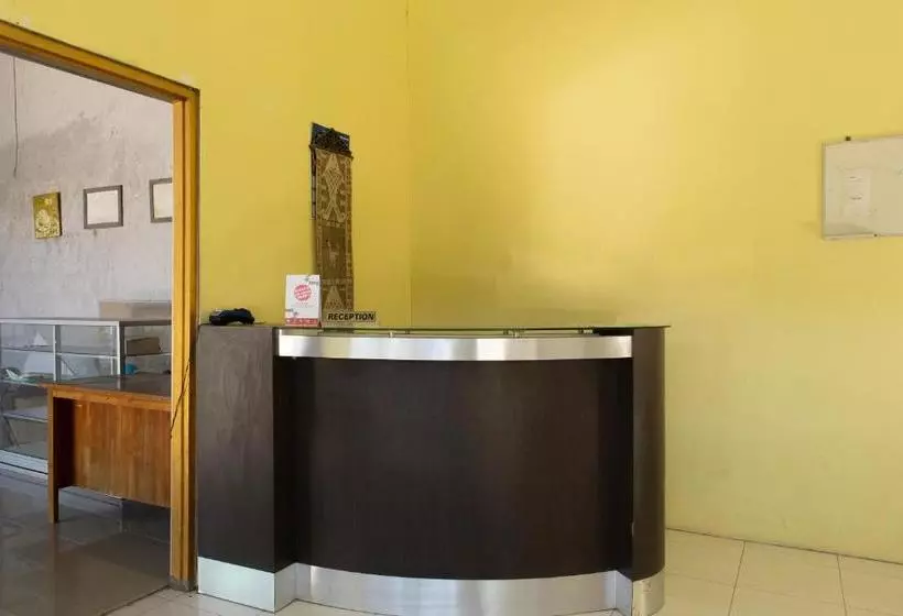 Hotelli Oyo 1359 Evergreen Residence