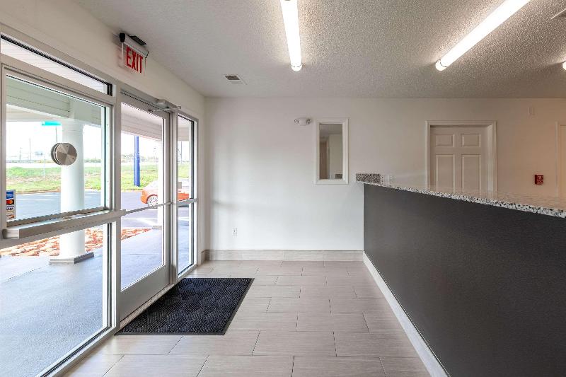 فندق Suburban Studios Spartanburg   I 26