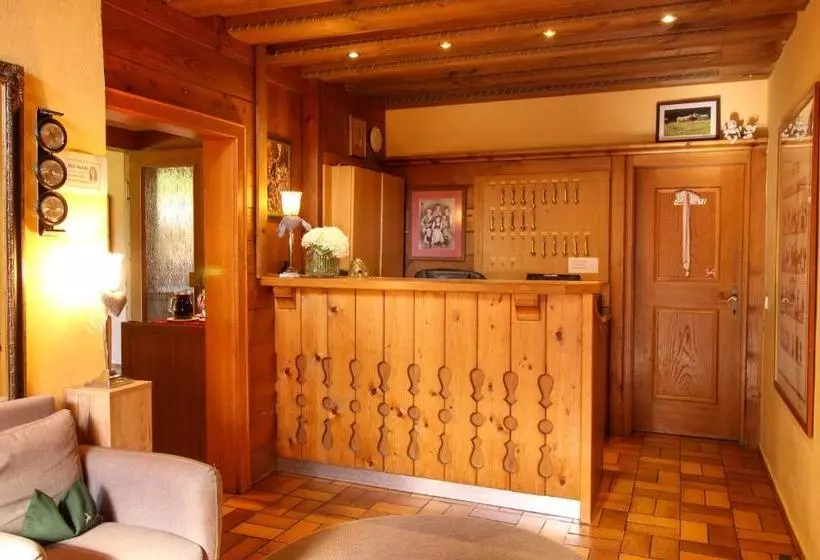 ペンション Gasthof Krahlehenhof