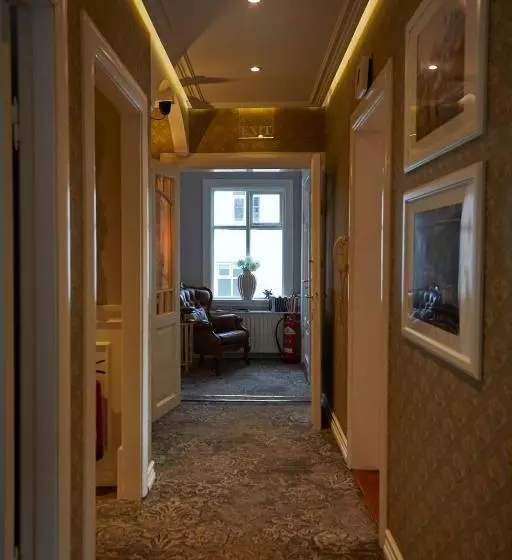 Pension Guesthouse Akurinn