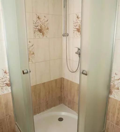 Majatalo Penzion Burra