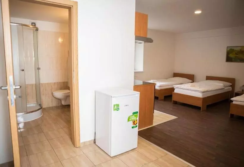 Majatalo Penzion Burra