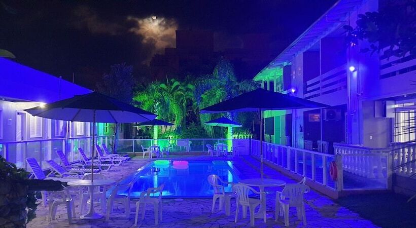 پانسیون Pousada Ilha Do Mar Bombinhas