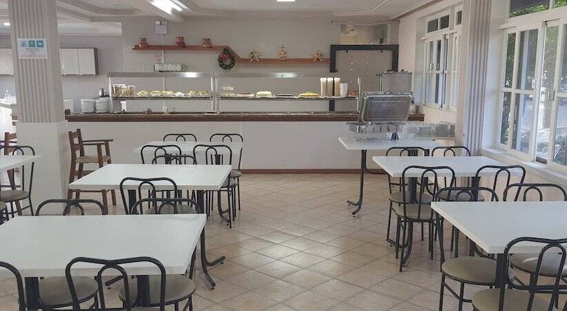 پانسیون Pousada Ilha Do Mar Bombinhas