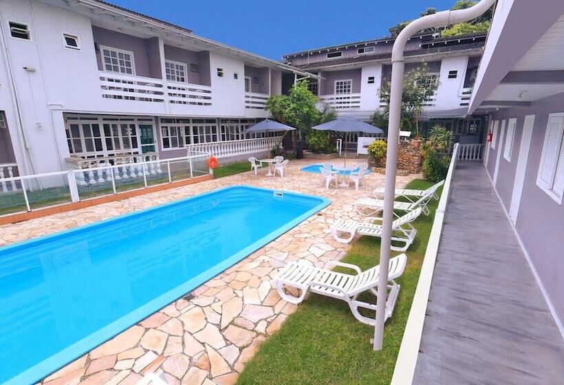 پانسیون Pousada Ilha Do Mar Bombinhas