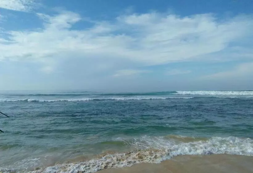 ペンション Rainbow Surf Beach