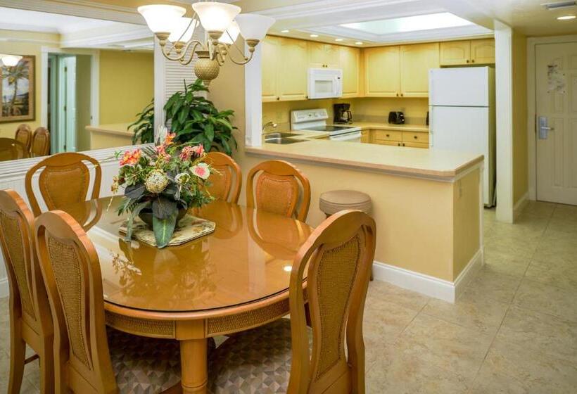 Charter Club Resort Of Naples Bay