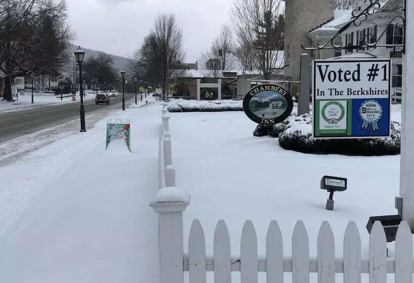 ホテル Chambery Inn