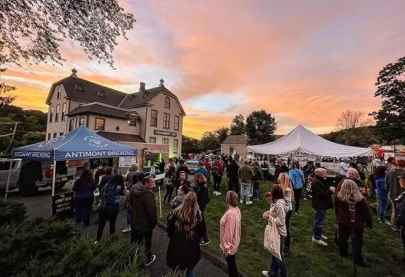 ホテル Chambery Inn