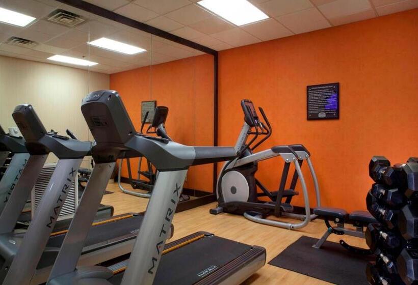 فندق Courtyard By Marriott Bloomington