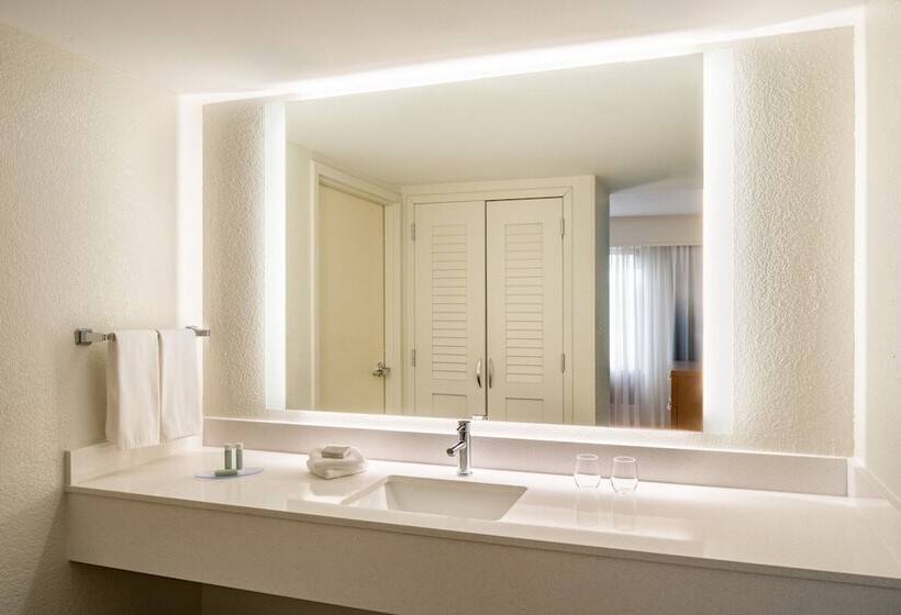 فندق Courtyard By Marriott   Naples