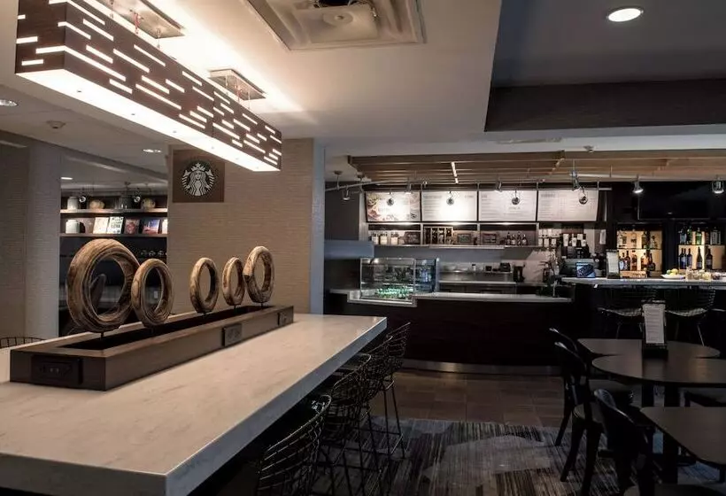 فندق Courtyard By Marriott Nashville At Opryland