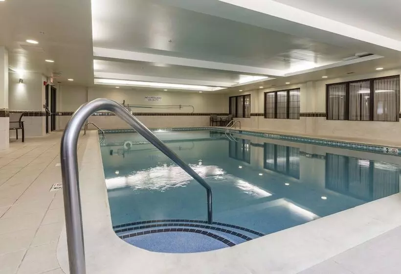 فندق Courtyard By Marriott Nashville At Opryland