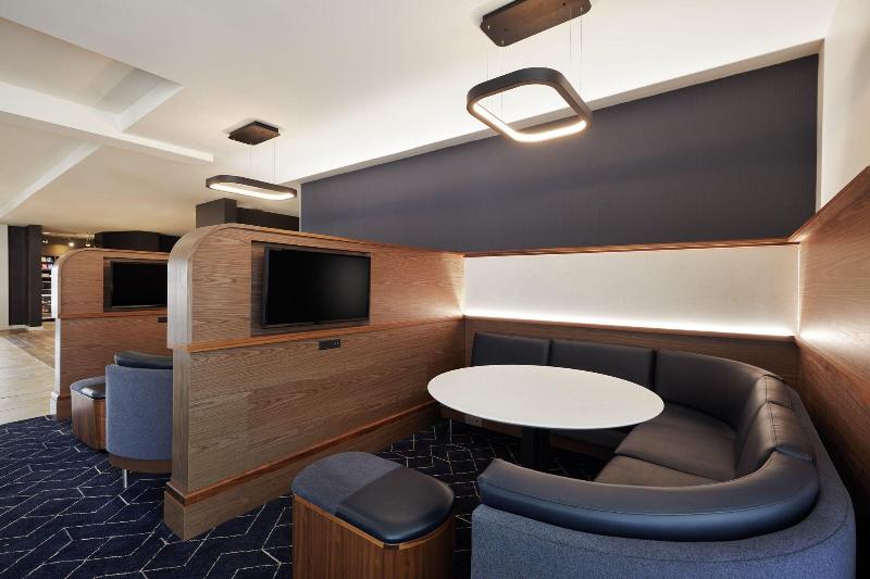 ホテル Courtyard By Marriott St. Louis Downtown West