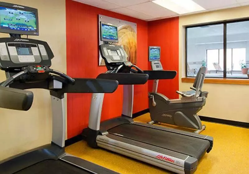 فندق Courtyard By Marriott St. Louis Downtown West