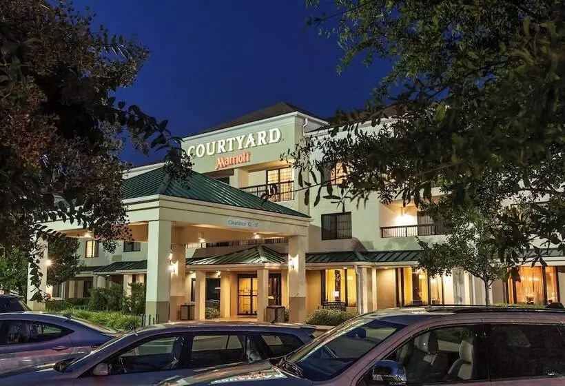 هتل Courtyard By Marriott Florence