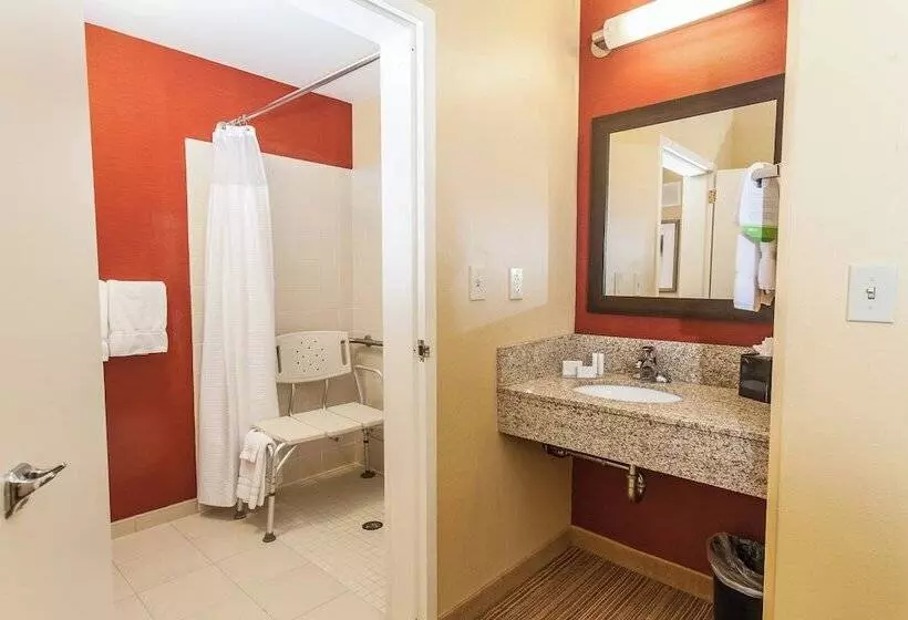 هتل Courtyard By Marriott Florence