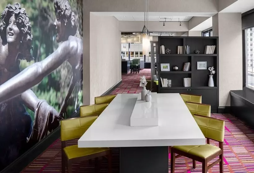 هتل Courtyard New York Manhattan/midtown East