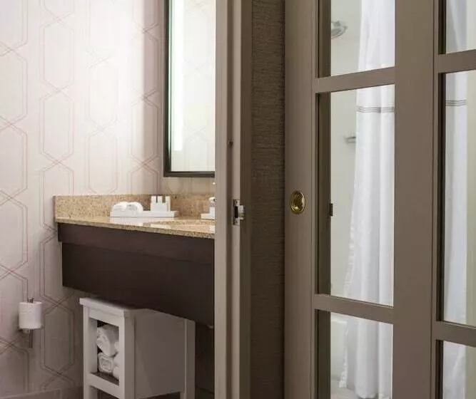 هتل Courtyard New York Manhattan/midtown East