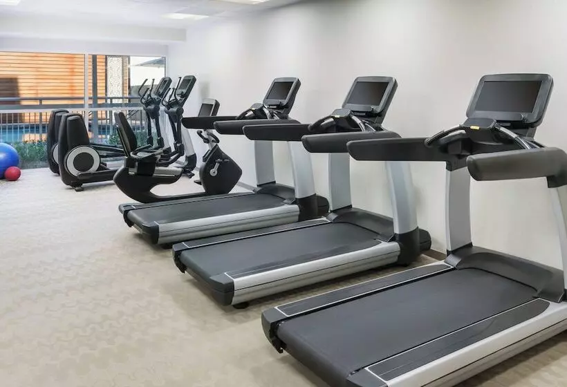 Отель Courtyard By Marriott Orlando Downtown