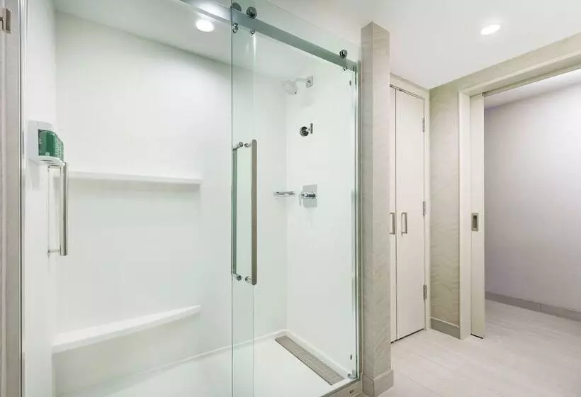 Отель Courtyard By Marriott Orlando Downtown