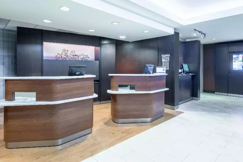 فندق Courtyard Sarasota Bradenton Airport