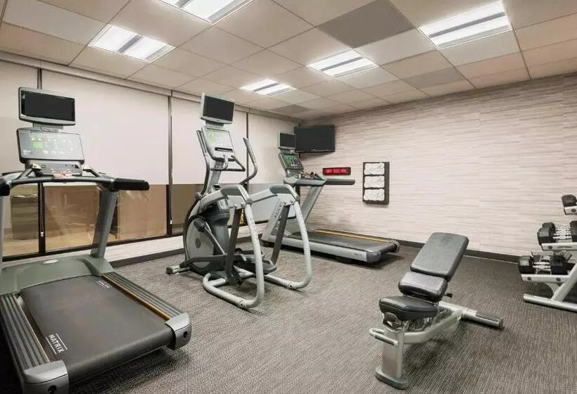 فندق Courtyard Sarasota Bradenton Airport