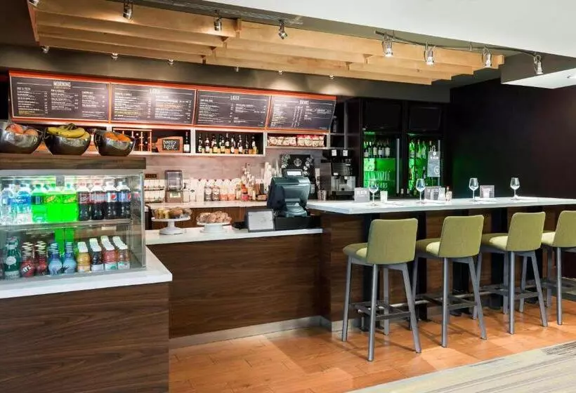 فندق Courtyard Sarasota Bradenton Airport