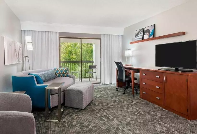 فندق Courtyard Sarasota Bradenton Airport