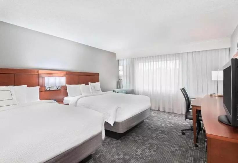 فندق Courtyard Sarasota Bradenton Airport